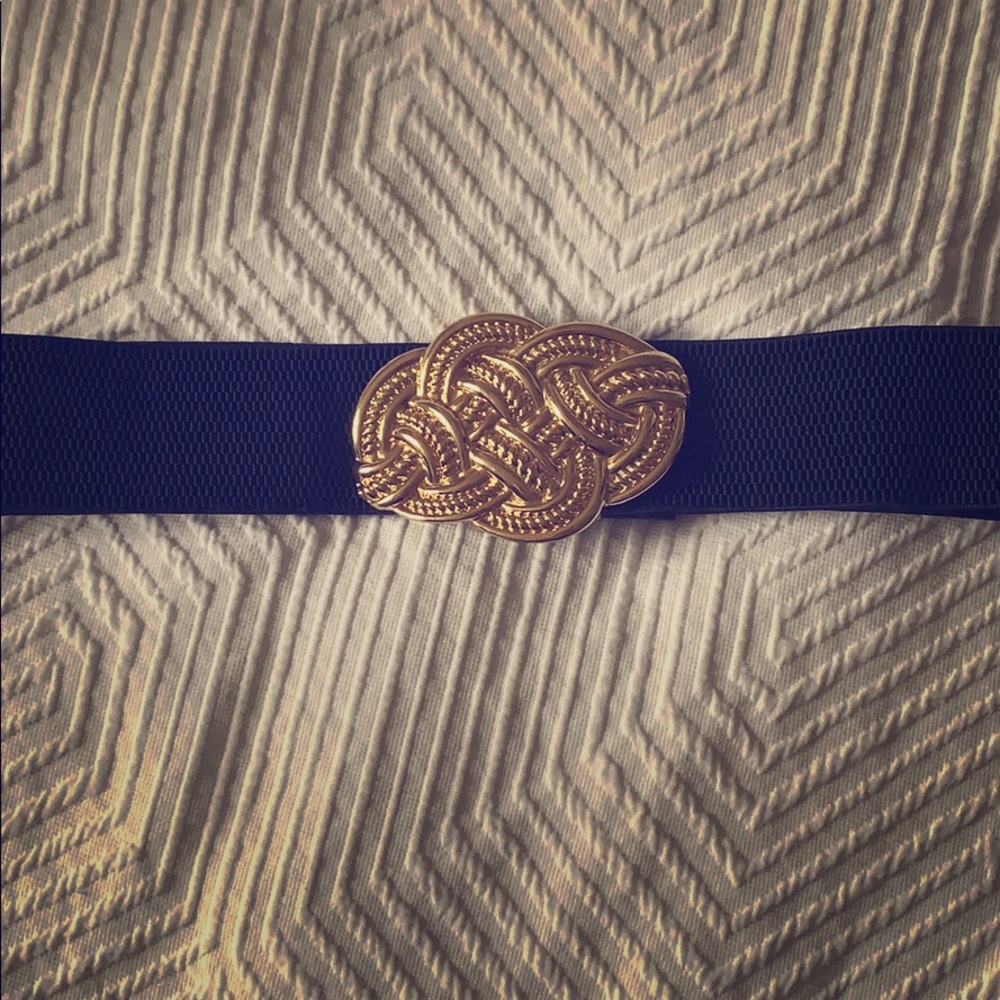 Lilly Pulitzer stretchy navy belt